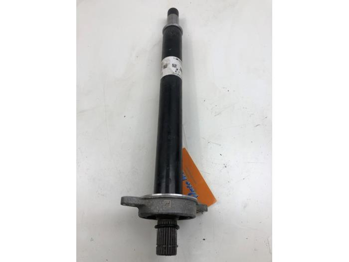 Usagé Arbre intermédiaire Mercedes A (177.0) 1.3 A-250 e Turbo 16V Prix € 131,25 Règlement à la marge proposé par Wessel Parts & Service B.V.