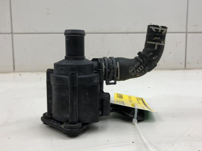 Begagnade Vattenpump Volkswagen Transporter T6 2.0 TDI Pris € 51,45 Marginaltabell erbjuds av Wessel Parts & Service B.V.