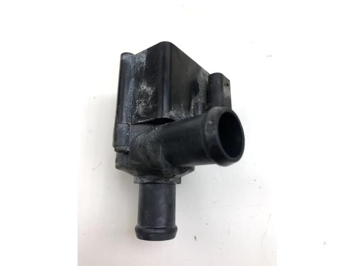 Begagnade Vattenpump Volkswagen Transporter T6 2.0 TDI Pris € 51,45 Marginaltabell erbjuds av Wessel Parts & Service B.V.