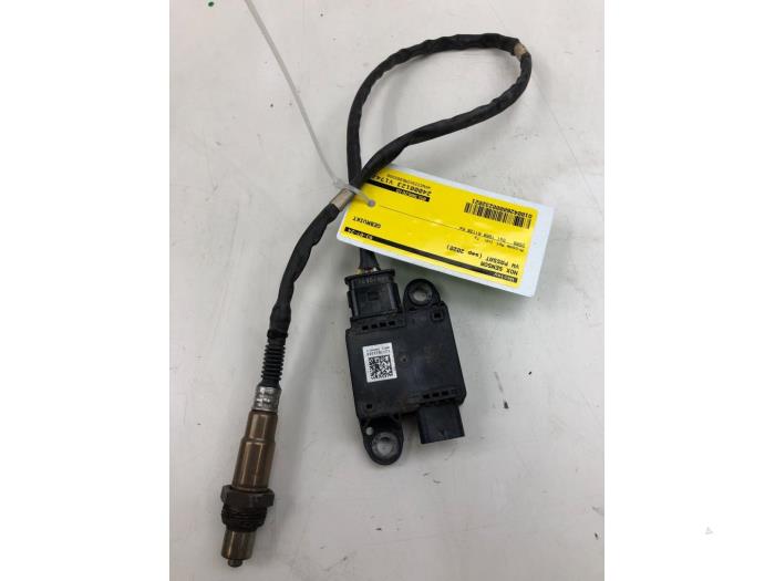 Usagé Capteur NOx Volkswagen Passat Variant (3G5) 2.0 TDI 16V 150 Prix € 156,45 Règlement à la marge proposé par Wessel Parts & Service B.V.