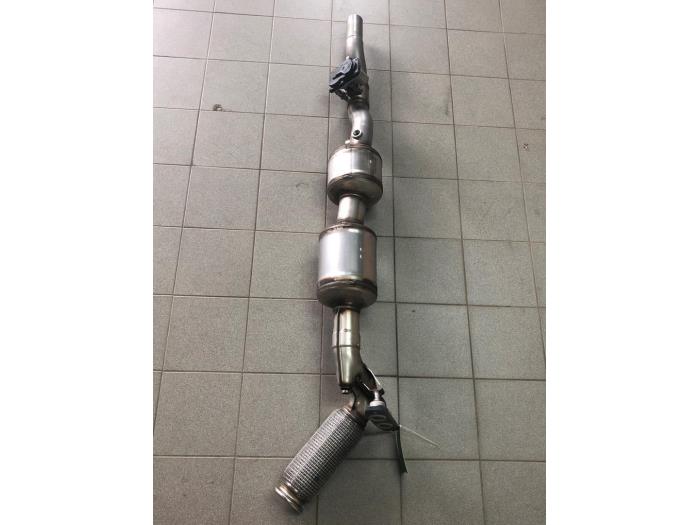 Usagé Catalyseur Skoda Octavia Combi (NXAC) 2.0 TDI GreenTec 16V Prix € 523,95 Règlement à la marge proposé par Wessel Parts & Service B.V.