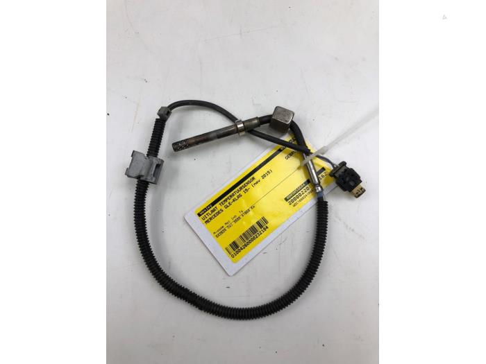 Usagé Sensor température d’échappement Mercedes GLE (W166) 350d 3.0 V6 24V BlueTEC 4-Matic Prix € 61,95 Règlement à la marge proposé par Wessel Parts & Service B.V.
