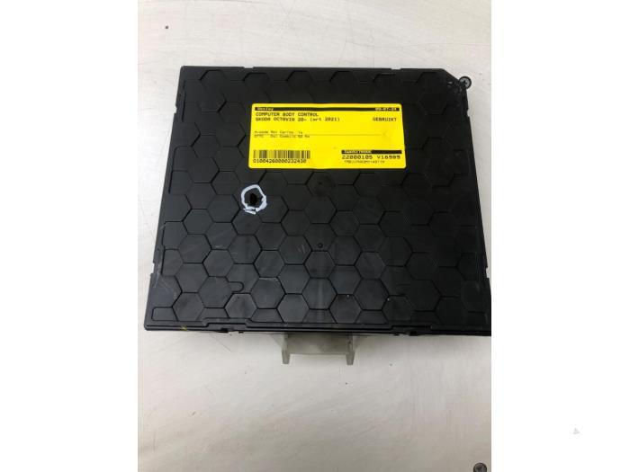 Used Body control computer Skoda Octavia Combi (NXAC) 2.0 TDI GreenTec 16V Price € 145,95 Margin scheme offered by Wessel Parts & Service B.V.