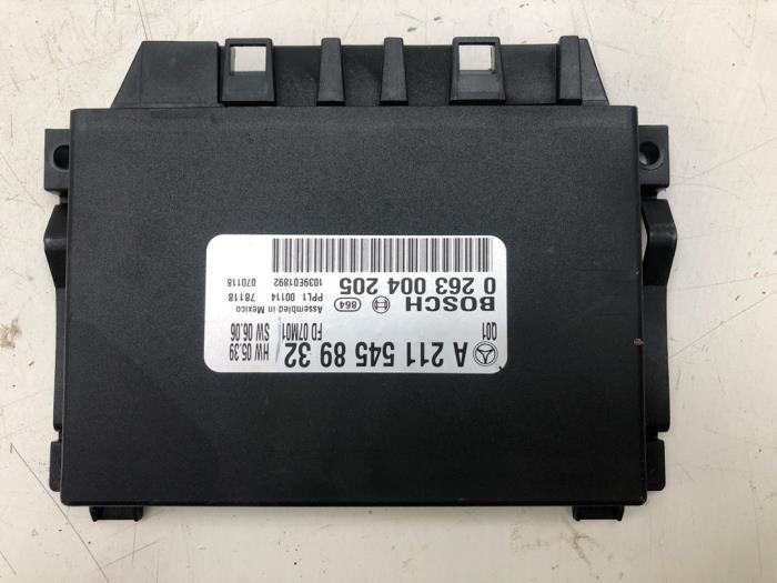 Usados Módulo PDC Mercedes E (W211) 2.2 E-200 CDI 16V Precio € 82,95 Norma de margen ofrecido por Wessel Parts & Service B.V.