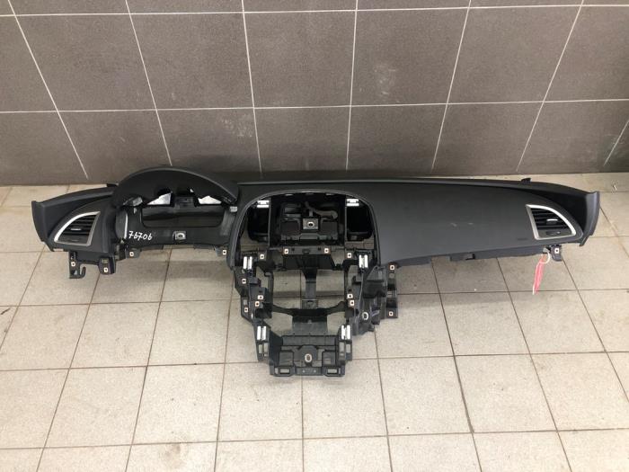 Używane Panel Opel Astra J (PC6/PD6/PE6/PF6) 1.4 Turbo 16V Cena € 313,95 Procedura marży oferowane przez Wessel Parts & Service B.V.