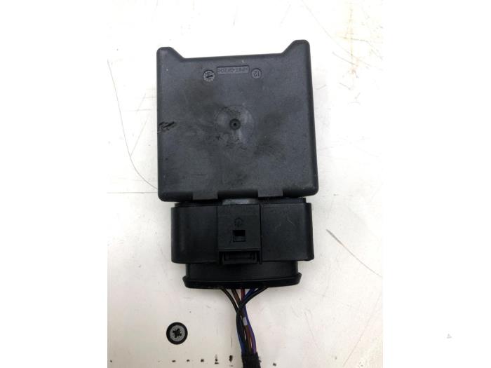 Usados Módulo bomba de combustible Skoda Octavia Combi (NXAC) 1.5 TSI 16V Precio € 40,95 Norma de margen ofrecido por Wessel Parts & Service B.V.