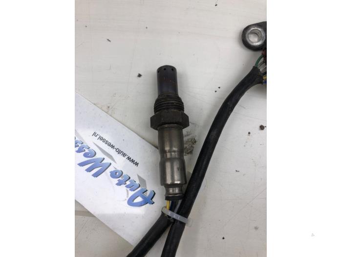 Nox Sensor van een BMW 1 serie (F40) 116d 1.5 12V TwinPower 2020