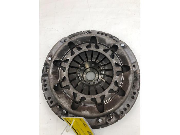 Used Flywheel Nissan Micra (K12) 1.2 16V Price € 82,95 Margin scheme offered by Wessel Parts & Service B.V.