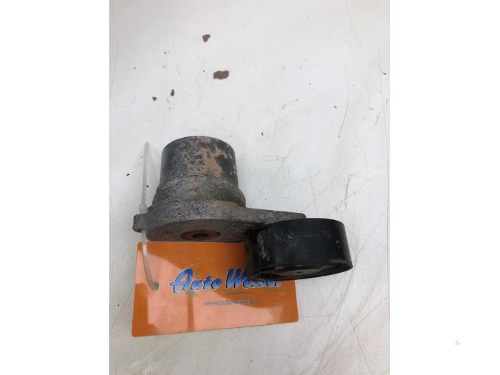 Usados Rodillo tensor correa múltiple Mercedes GLC (X253) 2.0 260 16V 4-Matic Precio € 51,45 Norma de margen ofrecido por Wessel Parts & Service B.V.