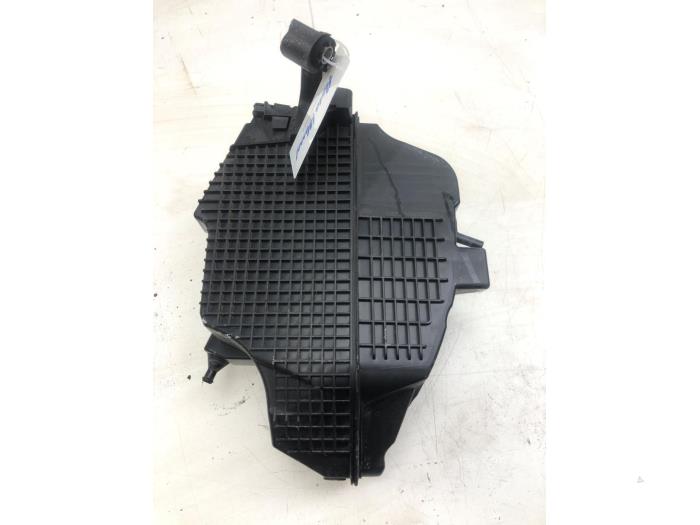 Gebrauchte Luftfiltergehäuse Dacia Sandero II 0.9 TCE 12V Preis € 72,45 Margenregelung angeboten von Wessel Parts & Service B.V.