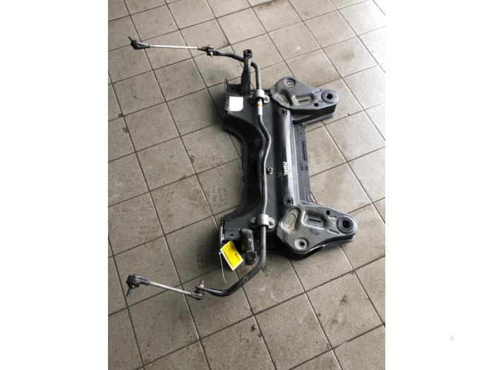 Usados Subchasis Opel Corsa F (UB/UH/UP) 1.2 12V 75 Precio € 131,25 Norma de margen ofrecido por Wessel Parts & Service B.V.