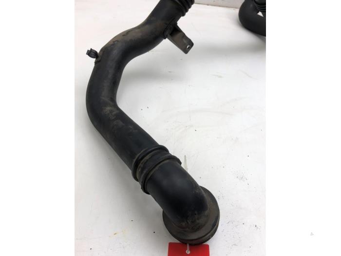 Intercooler Rohr van een Opel Astra K 1.4 Turbo 16V 2019