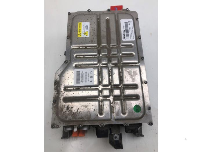 Używane DC/CD konwertor Opel Grandland (X) 1.6 Turbo 16V Hybrid4 Cena € 523,95 Procedura marży oferowane przez Wessel Parts & Service B.V.