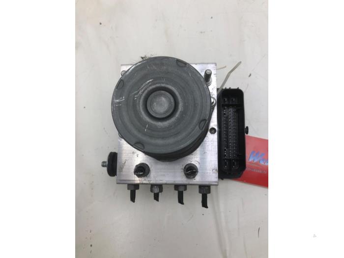 Used ABS pump Opel Grandland (X) 1.6 Turbo 16V Hybrid4 Price € 261,45 Margin scheme offered by Wessel Parts & Service B.V.