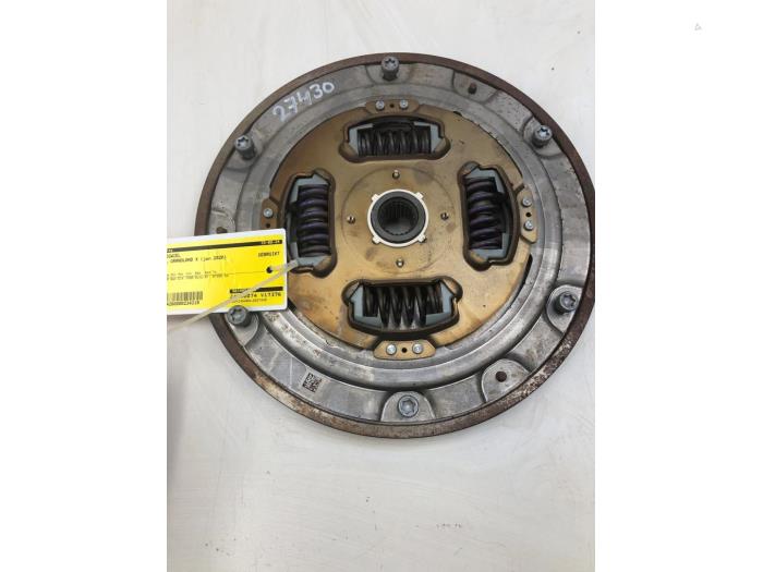Used Flywheel Opel Grandland (X) 1.6 Turbo 16V Hybrid4 Price € 131,25 Margin scheme offered by Wessel Parts & Service B.V.