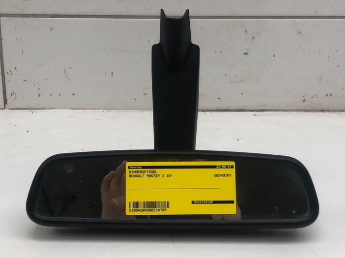 Usados Retrovisor interior Renault Master Precio € 51,45 Norma de margen ofrecido por Wessel Parts & Service B.V.