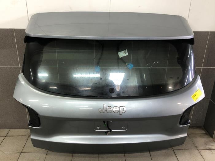 Używane Tylna klapa Jeep Avenger 1.2 GSE T3 Cena € 1.048,95 Procedura marży oferowane przez Wessel Parts & Service B.V.