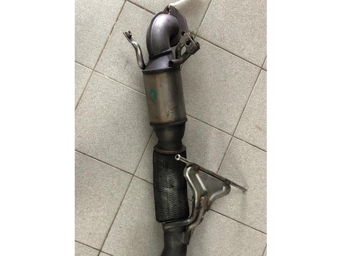 Usagé Catalyseur Volvo S60 I (RS/HV) 2.4 D5 20V Prix € 418,95 Règlement à la marge proposé par Wessel Parts & Service B.V.