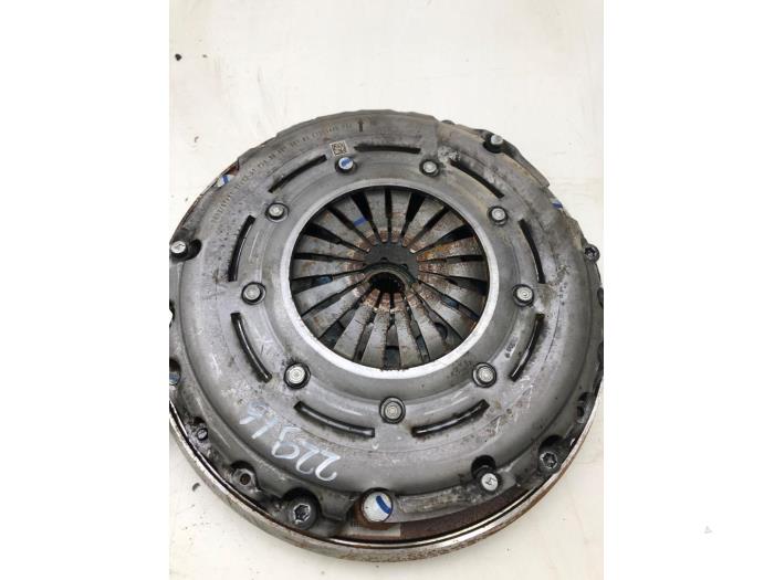 Gebrauchte Schwungrad Jeep Avenger 1.2 GSE T3 Preis € 156,45 Margenregelung angeboten von Wessel Parts & Service B.V.