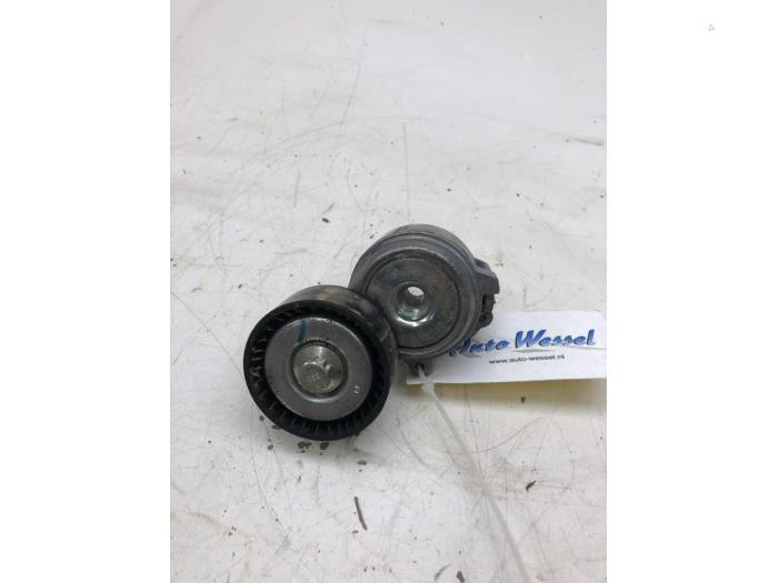 Usados Rodillo tensor correa múltiple Jeep Avenger 1.2 GSE T3 Precio € 30,45 Norma de margen ofrecido por Wessel Parts & Service B.V.