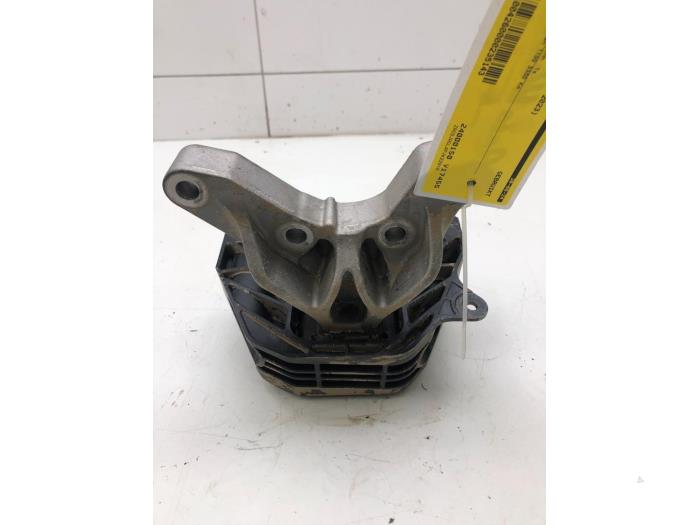 Used Engine mount Jeep Avenger 1.2 GSE T3 Price € 51,45 Margin scheme offered by Wessel Parts & Service B.V.