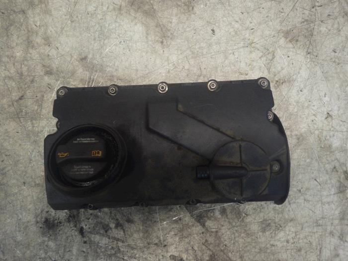 Gebrauchte Ventildeckel Volkswagen Polo IV (9N1/2/3) Preis € 51,45 Margenregelung angeboten von Wessel Parts & Service B.V.
