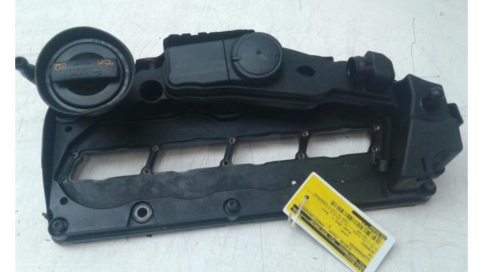 Gebrauchte Ventildeckel Volkswagen Scirocco (137/13AD) 2.0 TDI 16V Preis € 51,45 Margenregelung angeboten von Wessel Parts & Service B.V.