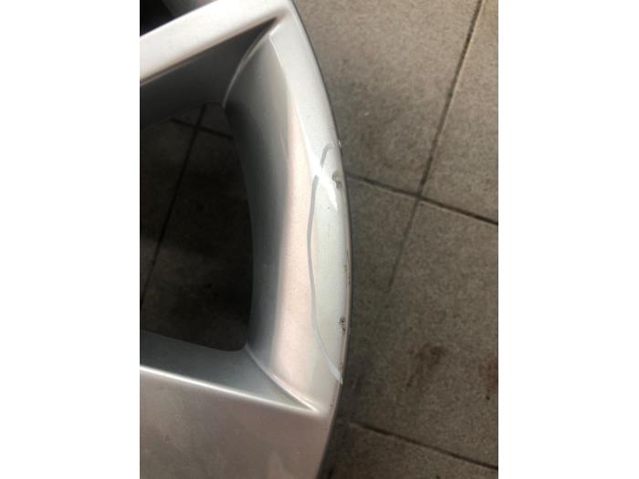 Używane Obrecz Skoda Octavia Combi (5EAC) 1.6 TDI 16V Cena € 103,95 Procedura marży oferowane przez Wessel Parts & Service B.V.