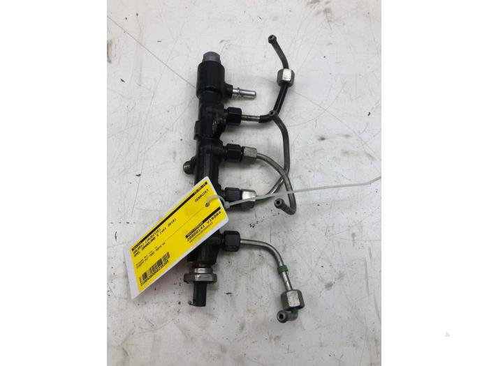Usagé Système d'injection Opel Grandland (X) 1.5 CDTI 130 Prix € 72,45 Règlement à la marge proposé par Wessel Parts & Service B.V.