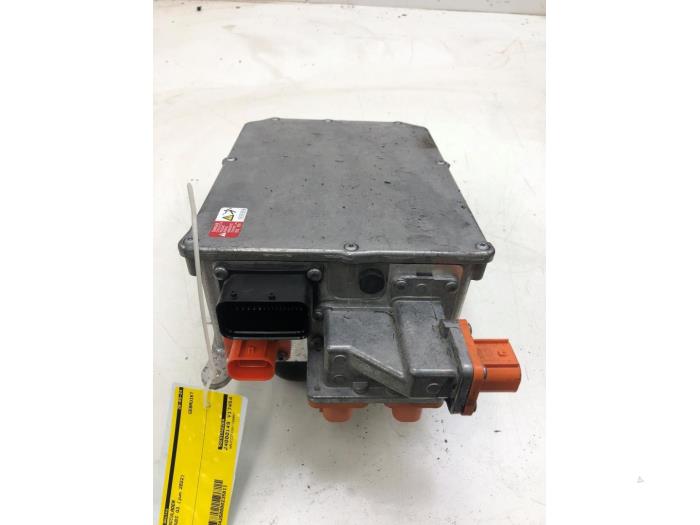 Begagnade Batteriladdare Audi Q3 Sportback (F3N) 1.4 45 TFSIe 16V Pris € 628,95 Marginaltabell erbjuds av Wessel Parts & Service B.V.