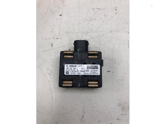Begagnade Radarsensor Audi Q3 Sportback (F3N) 1.4 45 TFSIe 16V Pris € 208,95 Marginaltabell erbjuds av Wessel Parts & Service B.V.