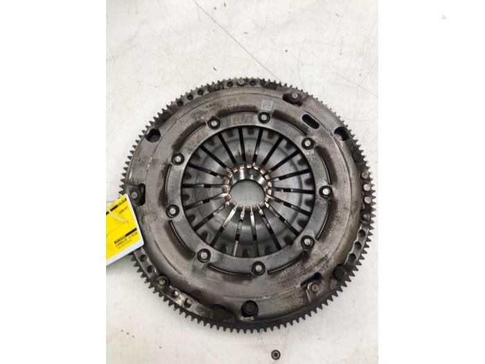 Gebrauchte Schwungrad Seat Leon SC (5FC) 1.4 TSI 16V Preis € 131,25 Margenregelung angeboten von Wessel Parts & Service B.V.