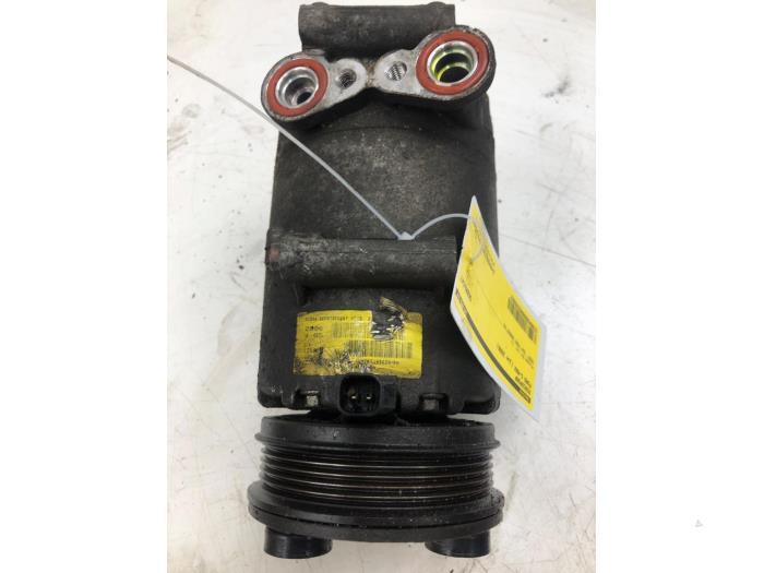 Usagé Compresseur de clim Ford Focus C-Max 1.6 16V Ti-VCT Prix € 51,45 Règlement à la marge proposé par Wessel Parts & Service B.V.