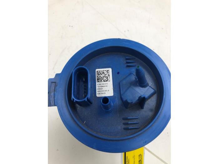 Usagé Pompe à carburant Cupra Leon (KLCB) 1.5 eTSI 16V Prix € 40,95 Règlement à la marge proposé par Wessel Parts & Service B.V.
