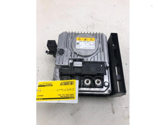 Używane Regulator napiecia Cupra Leon (KLCB) 1.5 eTSI 16V Cena € 208,95 Procedura marży oferowane przez Wessel Parts & Service B.V.