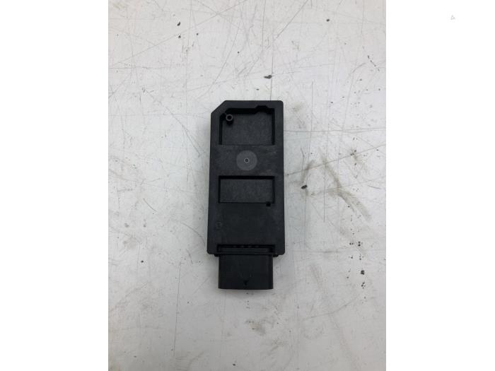 Używane Keyless Entry-Antena Cupra Leon (KLCB) 1.5 eTSI 16V Cena € 26,25 Procedura marży oferowane przez Wessel Parts & Service B.V.