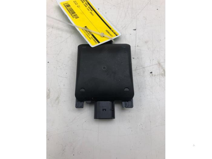 Begagnade Dödvinkelsensor Cupra Leon (KLCB) 1.5 eTSI 16V Pris € 236,25 Marginaltabell erbjuds av Wessel Parts & Service B.V.