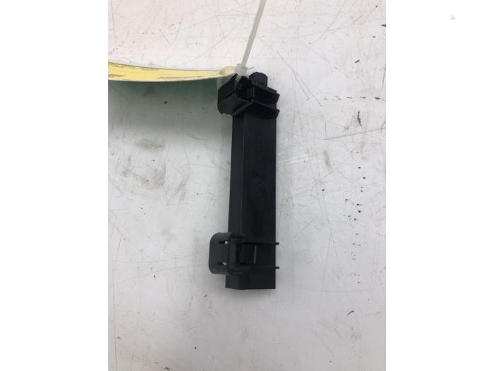 Używane Keyless Entry-Antena Cupra Leon (KLCB) 1.5 eTSI 16V Cena € 30,45 Procedura marży oferowane przez Wessel Parts & Service B.V.