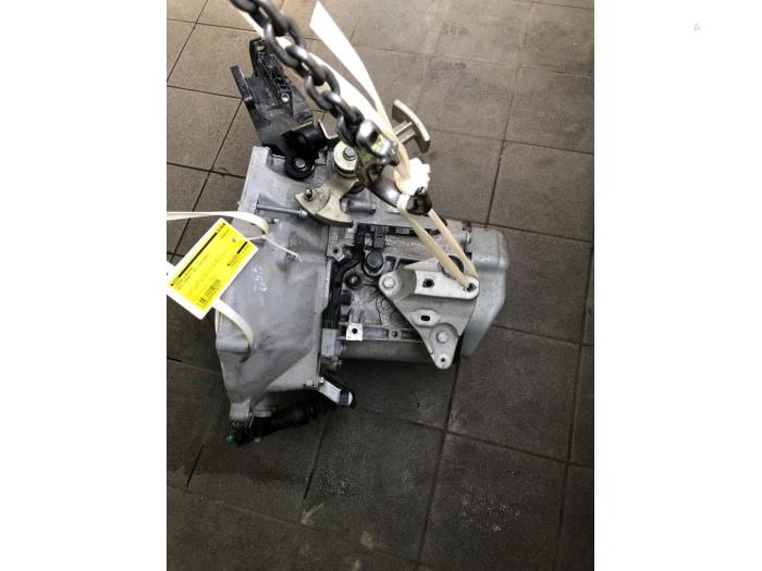 Gebrauchte Getriebe Opel Corsa F (UB/UH/UP) 1.2 12V 75 Preis € 628,95 Margenregelung angeboten von Wessel Parts & Service B.V.