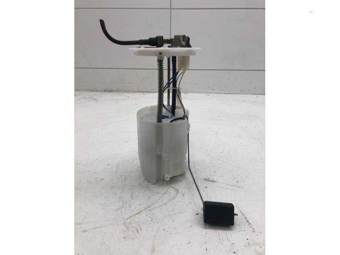 Usagé Pompe à carburant Mitsubishi ASX 1.6 MIVEC 16V Prix € 82,95 Règlement à la marge proposé par Wessel Parts & Service B.V.