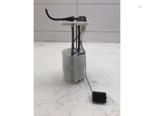 Usagé Pompe carburant électrique Mitsubishi ASX 1.6 MIVEC 16V Prix € 79,00 Règlement à la marge proposé par Autobedrijf G.H. Wessel B.V.