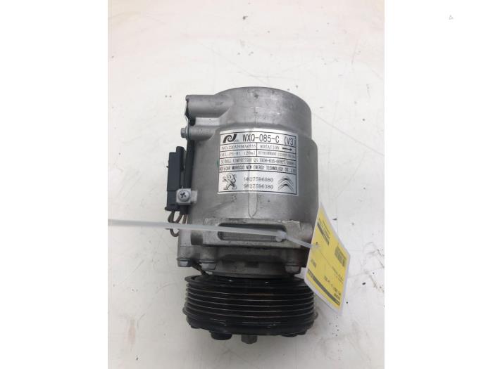 Usagé Compresseur de clim Opel Corsa F (UB/UH/UP) 1.2 12V 75 Prix € 93,45 Règlement à la marge proposé par Wessel Parts & Service B.V.