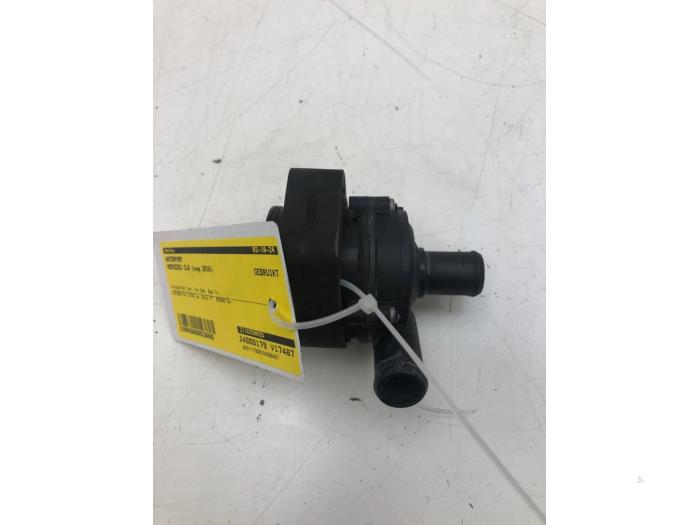 Begagnade Vattenpump Mercedes CLA Shooting Brake (117.9) 2.2 CLA-200 CDI, 200 d 16V Pris € 40,95 Marginaltabell erbjuds av Wessel Parts & Service B.V.