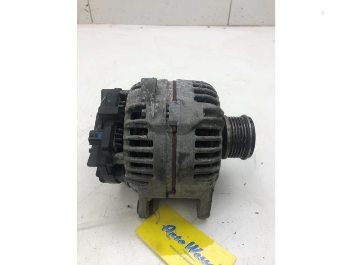 Usagé Dynamo Renault Kangoo Express (FW) 1.5 dCi 75 Prix € 103,95 Règlement à la marge proposé par Wessel Parts & Service B.V.