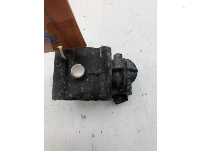 Gebrauchte Drosselklappengehäuse Mercedes C (W203) 3.0 C-320 CDI V6 24V Preis € 72,45 Margenregelung angeboten von Wessel Parts & Service B.V.