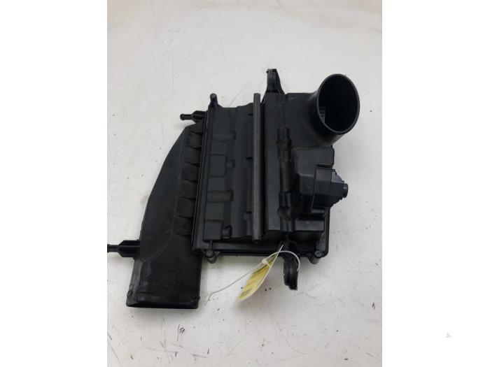 Gebrauchte Luftfiltergehäuse Mercedes C (W203) 3.0 C-320 CDI V6 24V Preis € 40,95 Margenregelung angeboten von Wessel Parts & Service B.V.