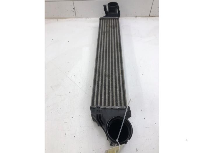 Usagé Intercooler Mercedes C (W203) 3.0 C-320 CDI V6 24V Prix € 51,45 Règlement à la marge proposé par Wessel Parts & Service B.V.