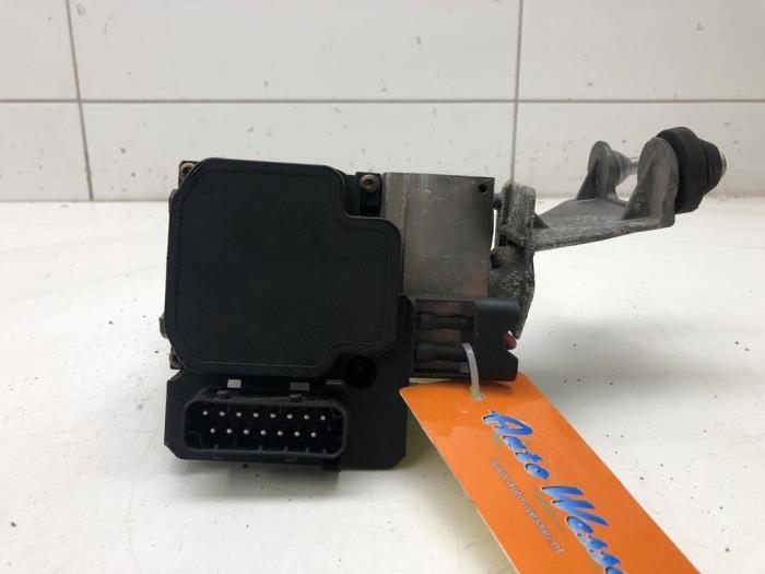 Gebrauchte ABS Pumpe Mercedes S (W220) 4.3 S-430 V8 24V Preis € 61,95 Margenregelung angeboten von Wessel Parts & Service B.V.