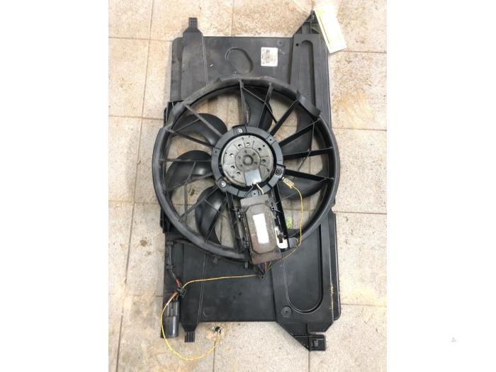Używane Silnik wentylatora Mazda 3 Sport (BK) 1.6i 16V Cena € 51,45 Procedura marży oferowane przez Wessel Parts & Service B.V.