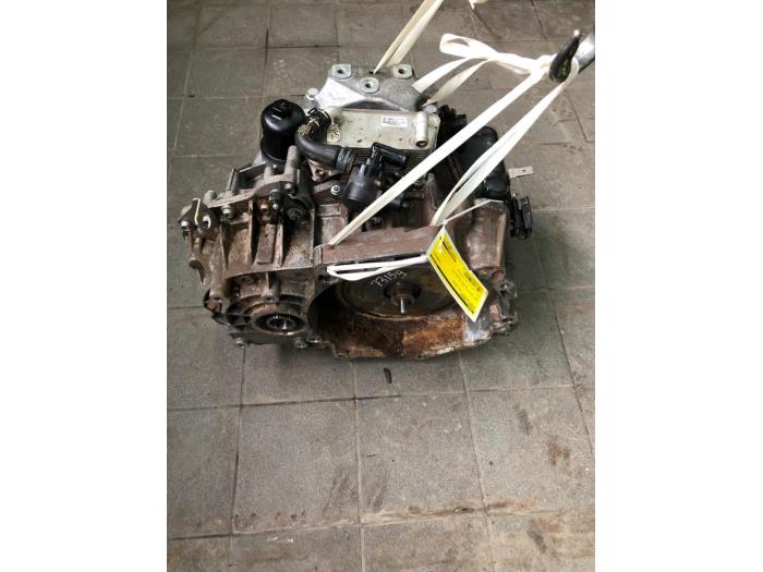 Usagé Boite de vitesses Skoda Octavia Combi (5EAC) 1.8 TSI DSG 16V 4x4 Prix sur demande proposé par Wessel Parts & Service B.V.